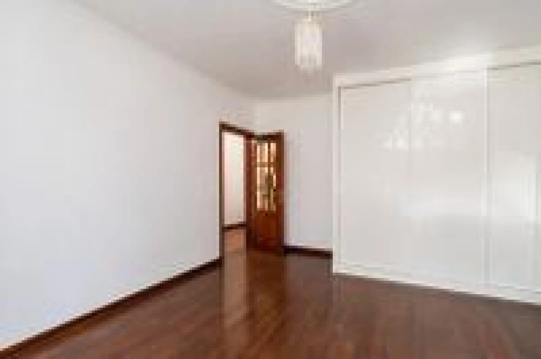 Apartamento T2 para Venda em Massamá e Monte Abraão Foto 13