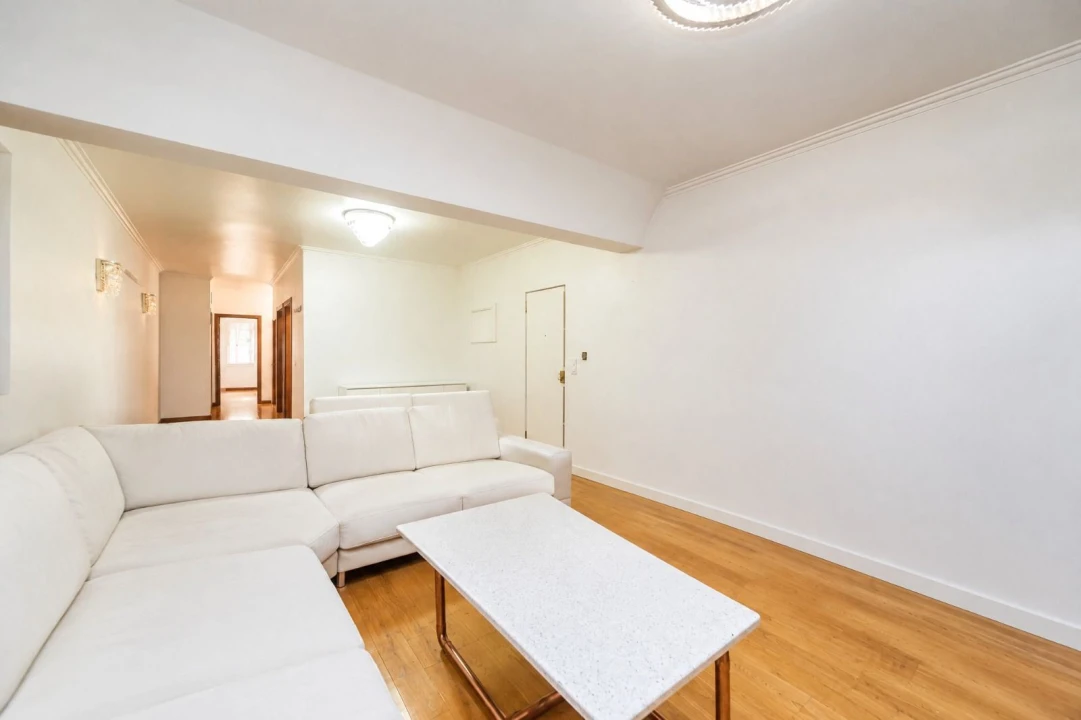 Apartamento T2 para Venda em Massamá e Monte Abraão Foto 5