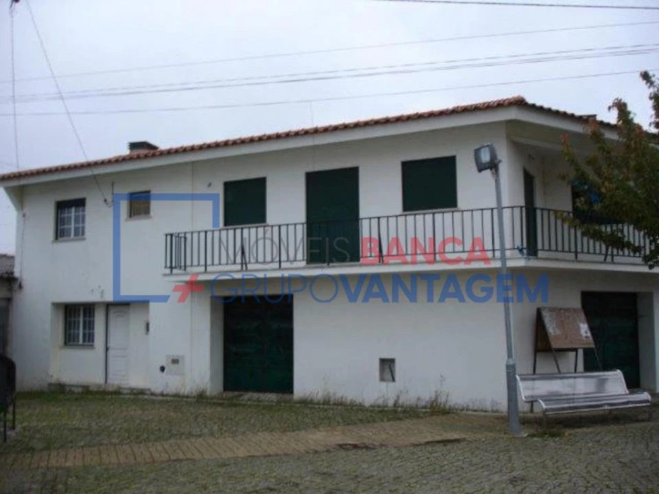 Moradia T3 para Venda em Cadima Foto 1