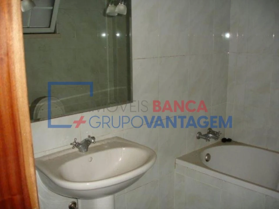 Moradia T3 para Venda em Cadima Foto 8