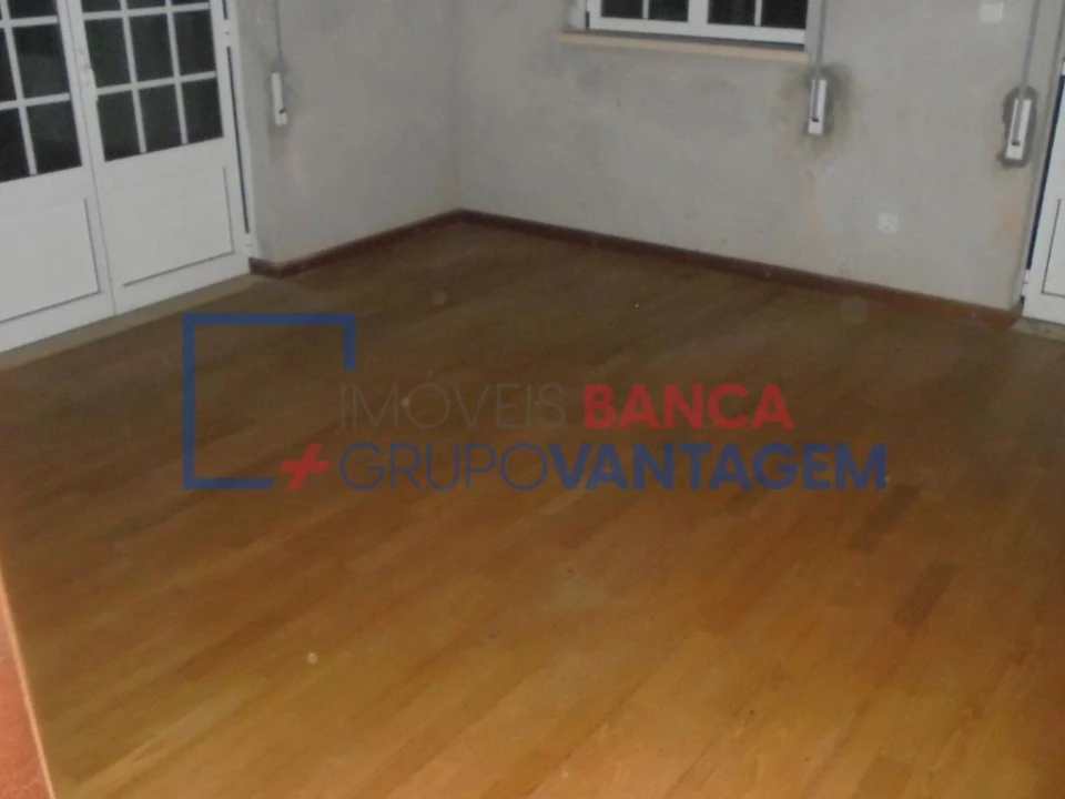 Moradia T3 para Venda em Cadima Foto 13