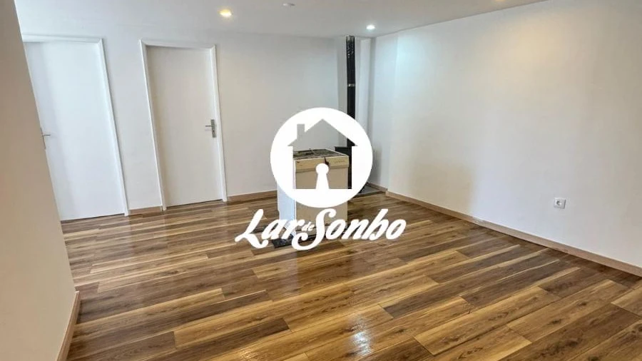 Moradia T2 para Venda em Gondomar (São Cosme), Valbom e Jovim