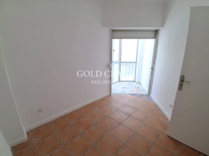 Apartamento T3 para Venda em Algueirão-Mem Martins Foto 13