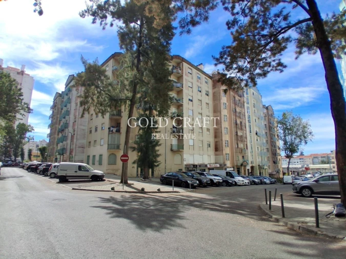Apartamento T3 para Venda em Algueirão-Mem Martins Foto 25