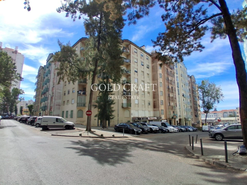 Apartamento T3 para Venda em Algueirão-Mem Martins Foto 25