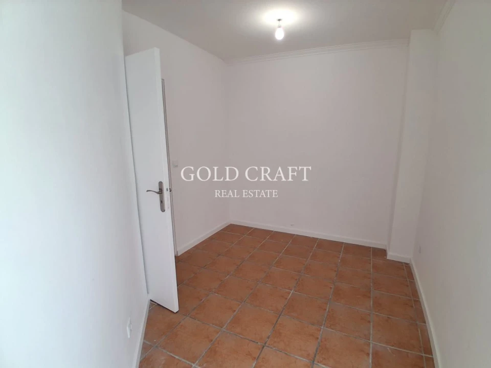 Apartamento T3 para Venda em Algueirão-Mem Martins Foto 14