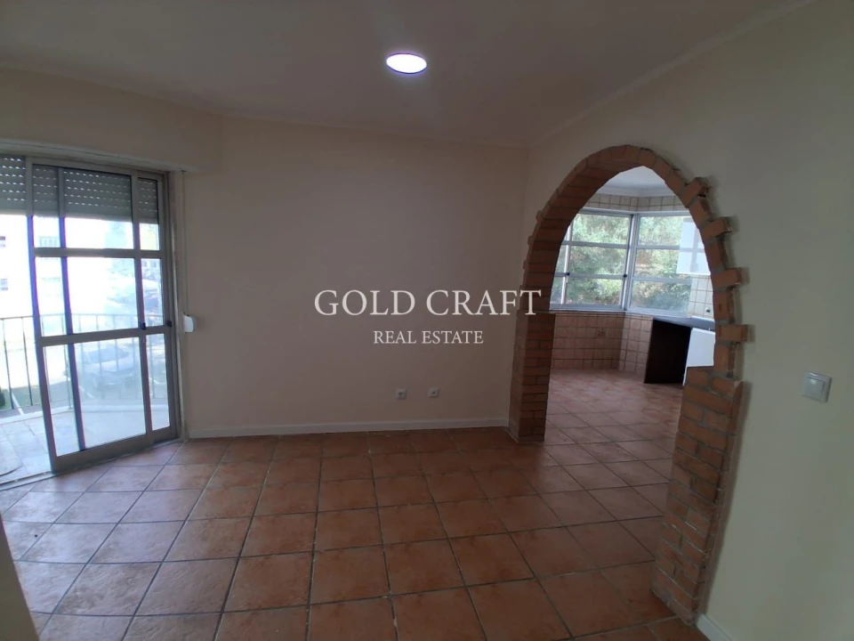 Apartamento T3 para Venda em Algueirão-Mem Martins Foto 5