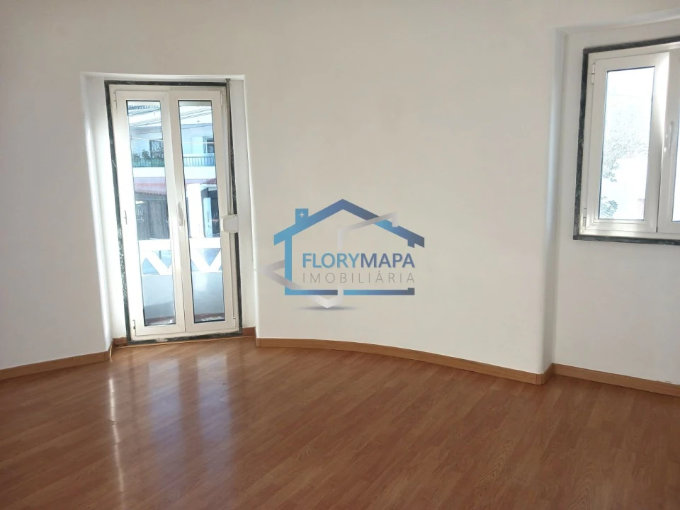 Apartamento T4 para Venda em Alcabideche Foto 11