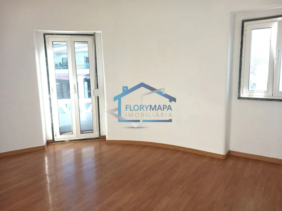 Apartamento T4 para Venda em Alcabideche Foto 5
