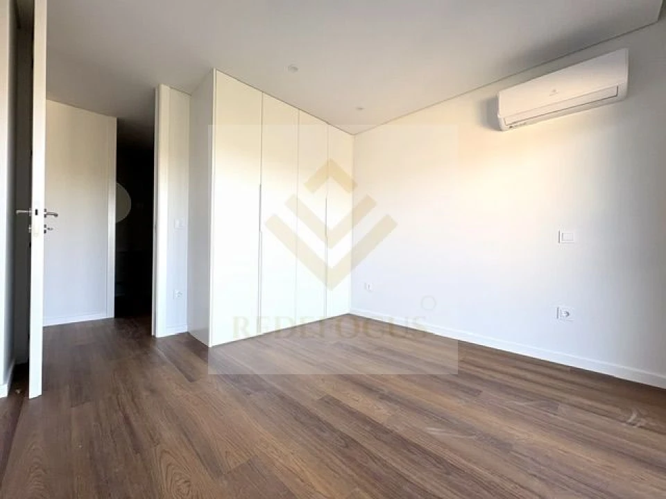 Apartamento T3 para Venda em Ferreiros e Gondizalves Foto 14