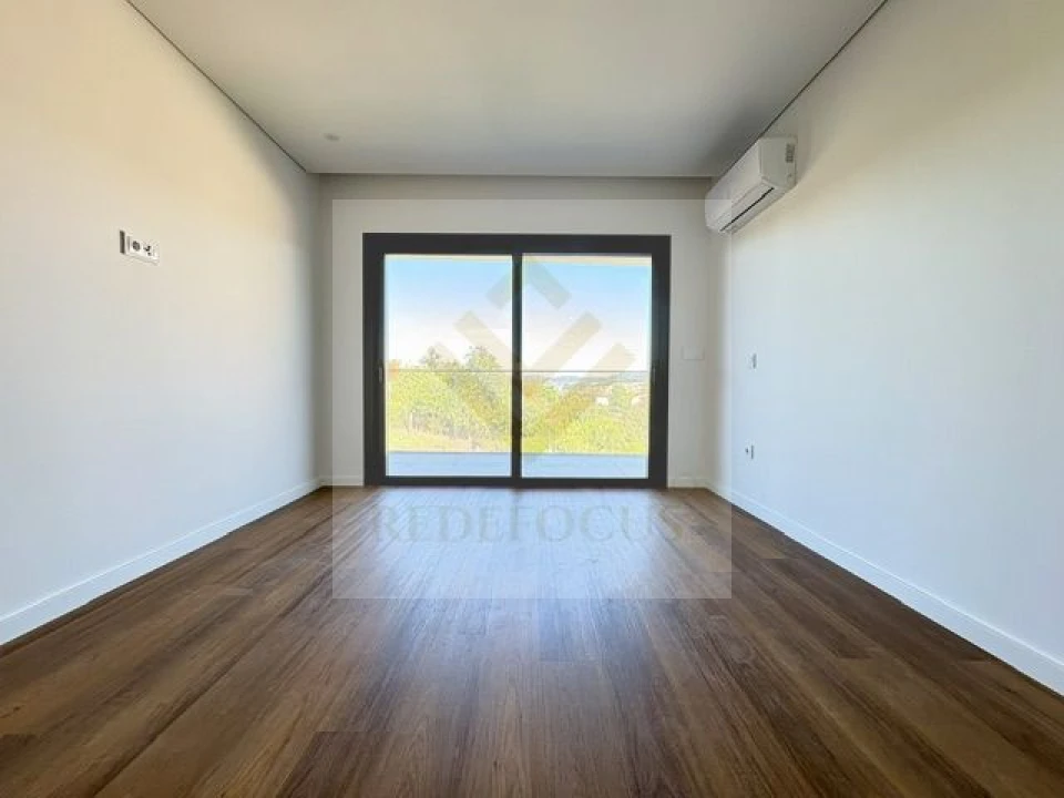Apartamento T3 para Venda em Ferreiros e Gondizalves Foto 13