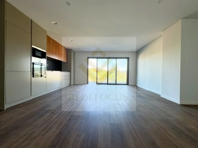 Apartamento T3 para Venda em Ferreiros e Gondizalves Foto 7