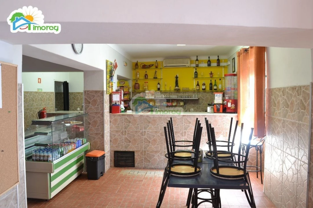 Moradia T2 para Venda em Corval Foto 1