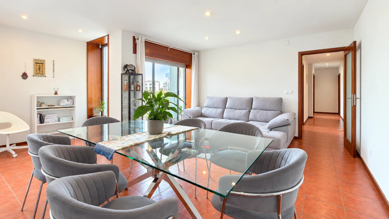 Apartamento T3 para Venda em Paredes Foto 4