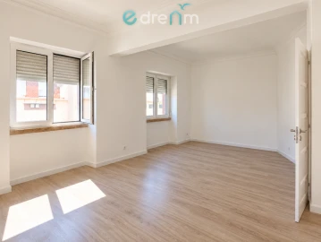 Apartamento T2 para Venda em São Vicente