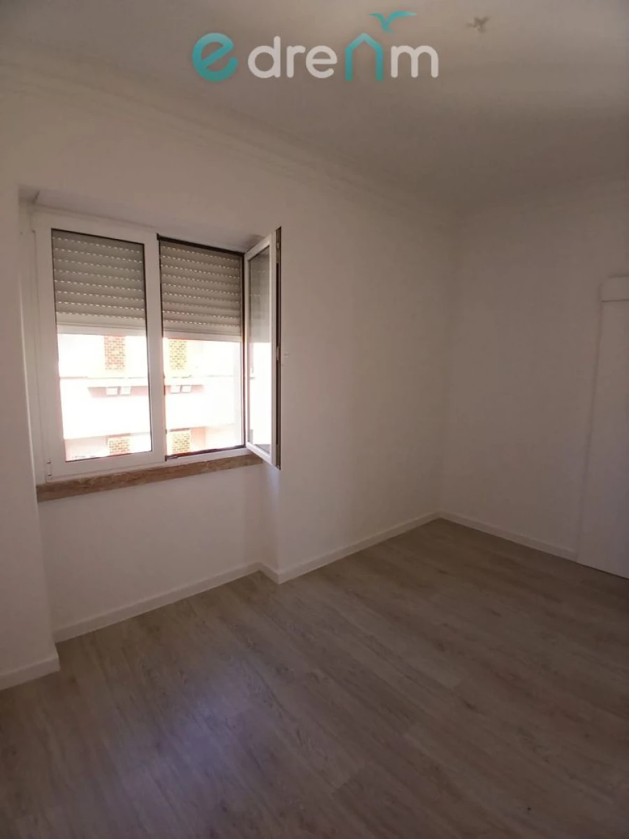 Apartamento T2 para Venda em São Vicente Foto 19