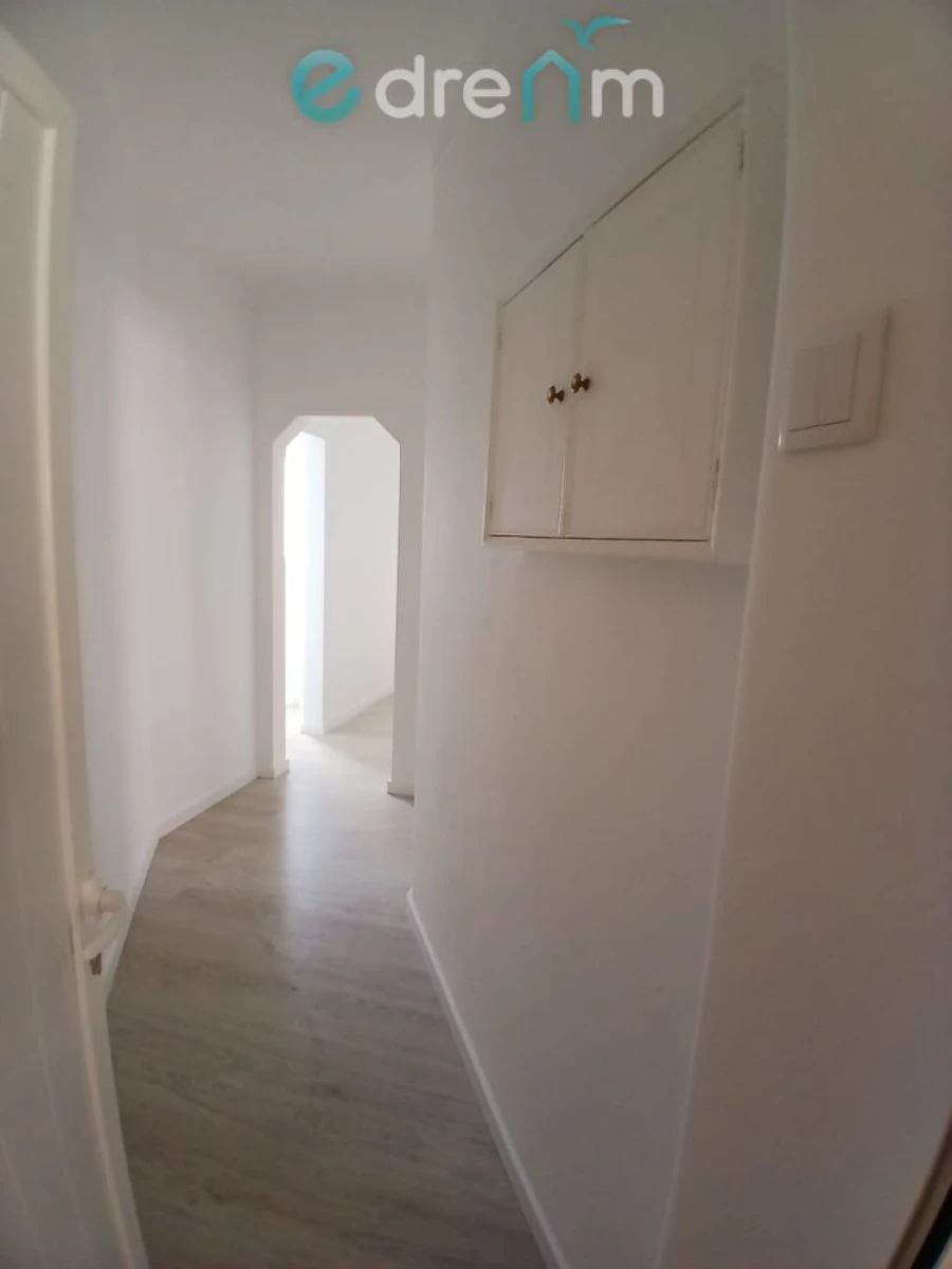 Apartamento T2 para Venda em São Vicente Foto 3