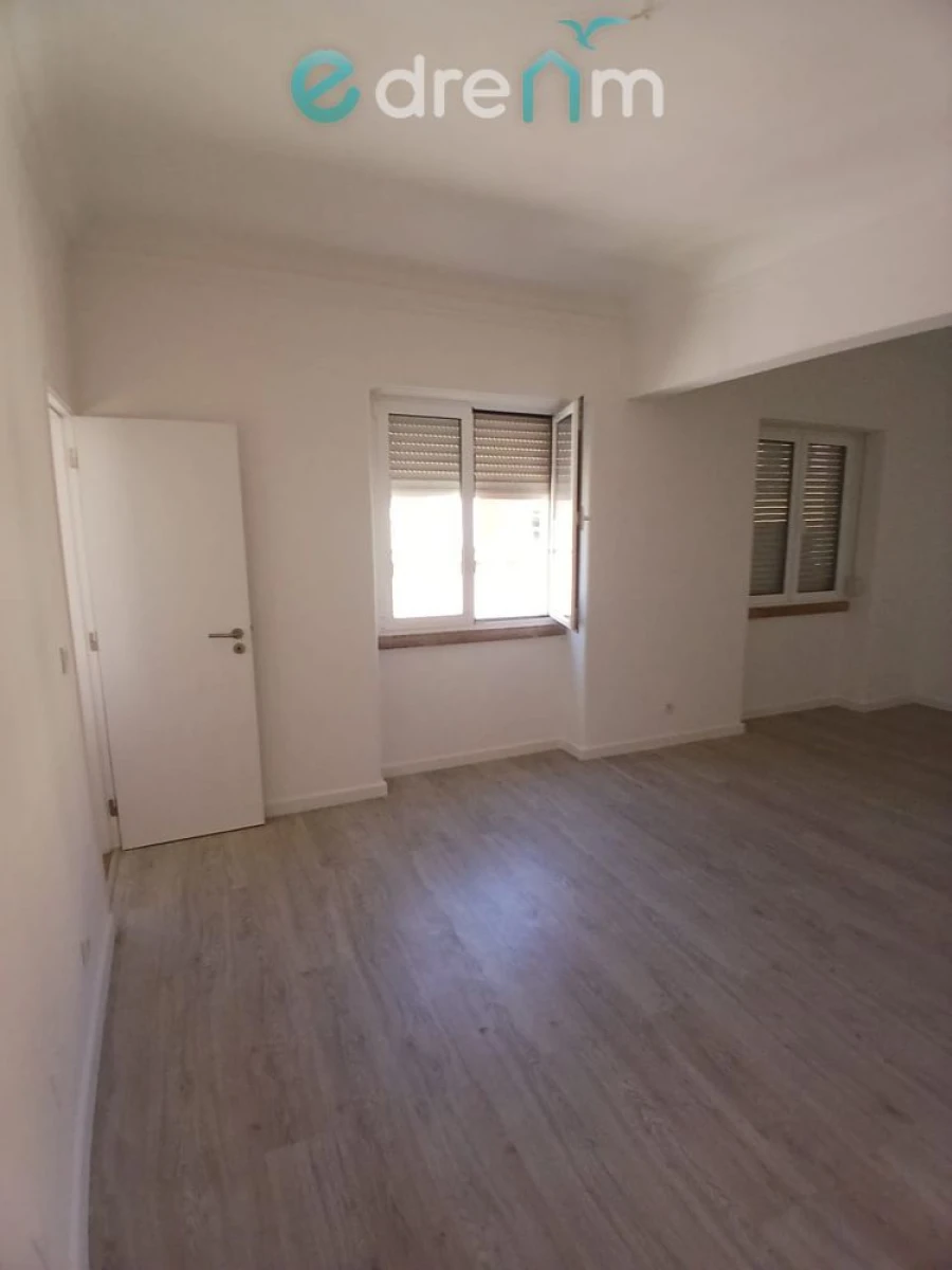 Apartamento T2 para Venda em São Vicente Foto 9