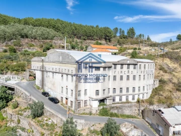 Loja para Venda em Covilhã e Canhoso