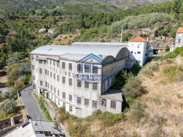 Loja para Venda em Covilhã e Canhoso