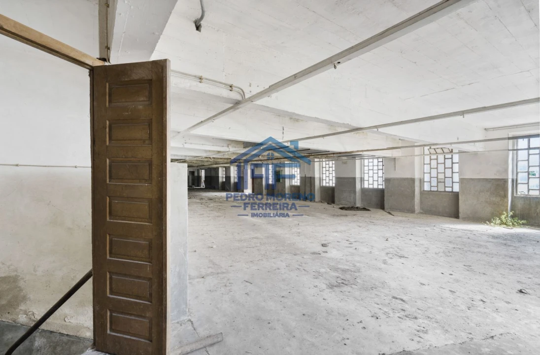 Loja para Venda em Covilhã e Canhoso Foto 38