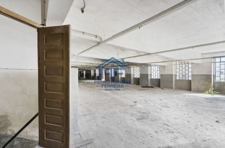 Loja para Venda em Covilhã e Canhoso Foto 38