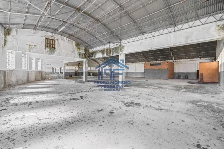 Loja para Venda em Covilhã e Canhoso Foto 23