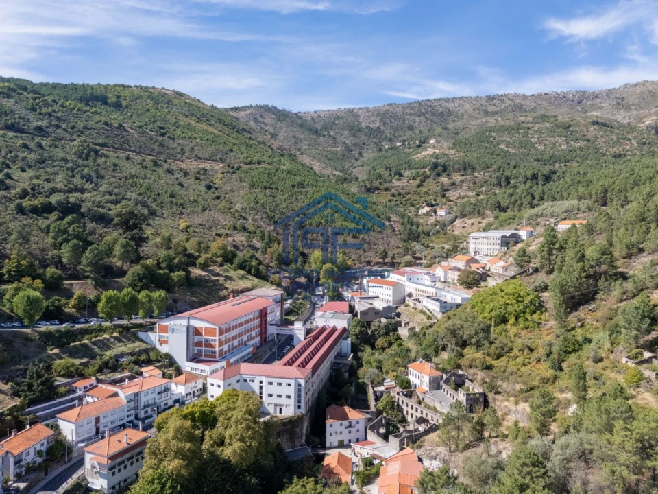 Loja para Venda em Covilhã e Canhoso Foto 16
