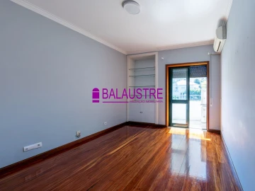 Moradia T4 para Venda em Braga (São José de São Lázaro e São João do Souto)
