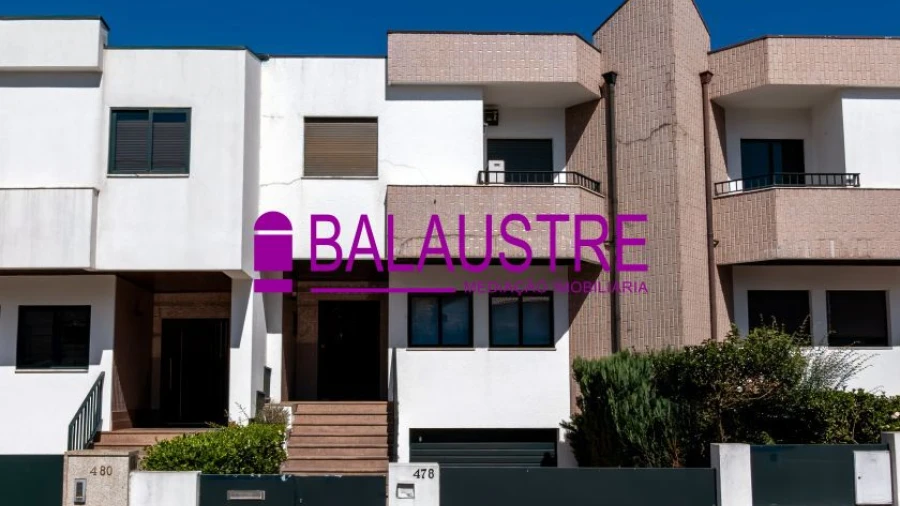 Moradia T4 para Venda em Braga (São José de São Lázaro e São João do Souto)