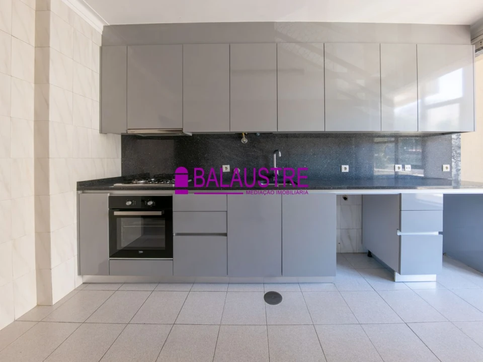 Apartamento T3 para Venda em São Vicente (Braga) Foto 3
