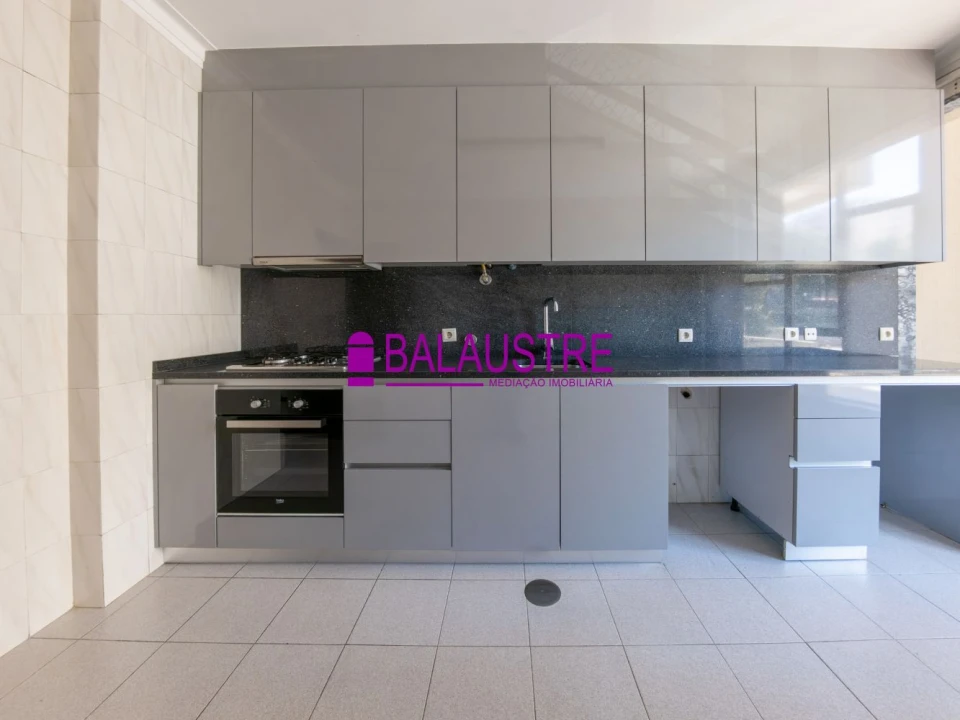 Apartamento T3 para Venda em São Vicente (Braga) Foto 3
