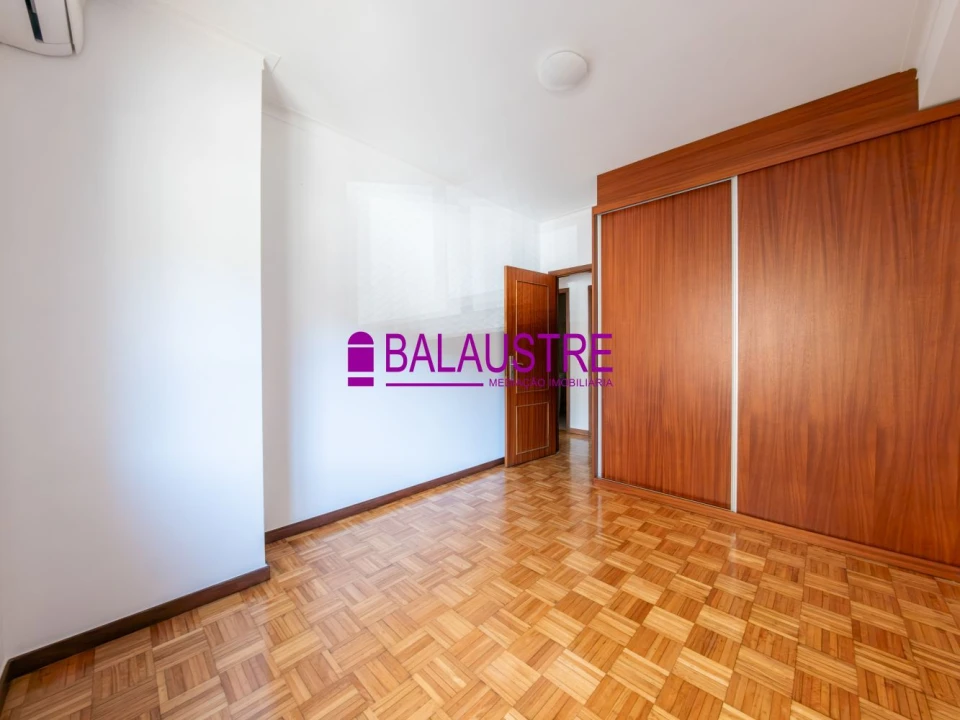 Apartamento T3 para Venda em São Vicente (Braga) Foto 6