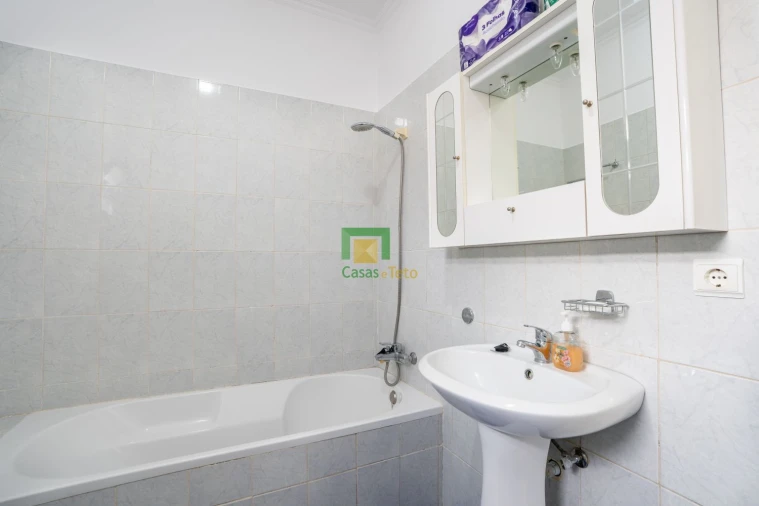 Apartamento T1 para Venda em Santo Antonio da Serra Foto 15