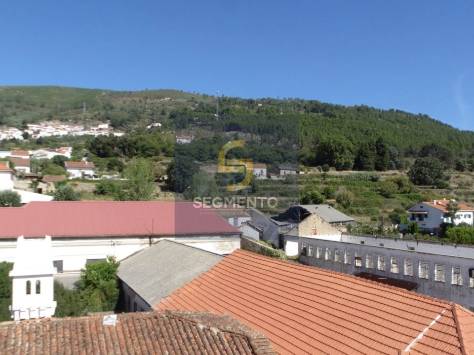 Apartamento T3 para Venda em Tortosendo Foto 6