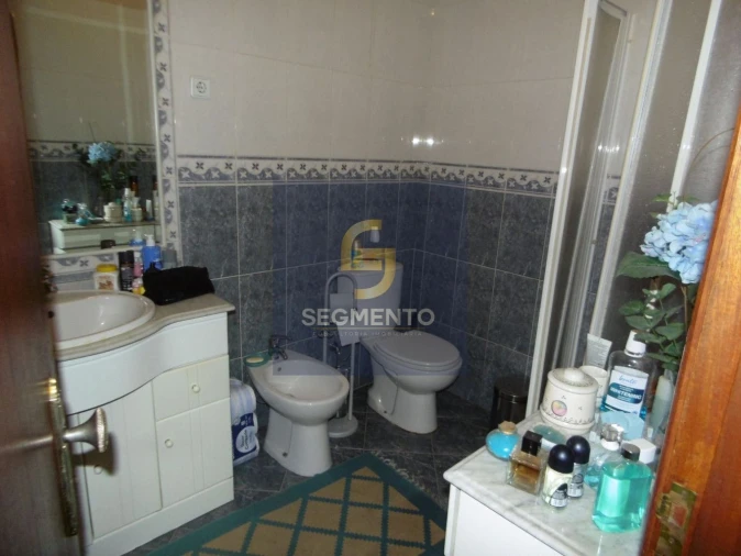 Apartamento T3 para Venda em Tortosendo Foto 9