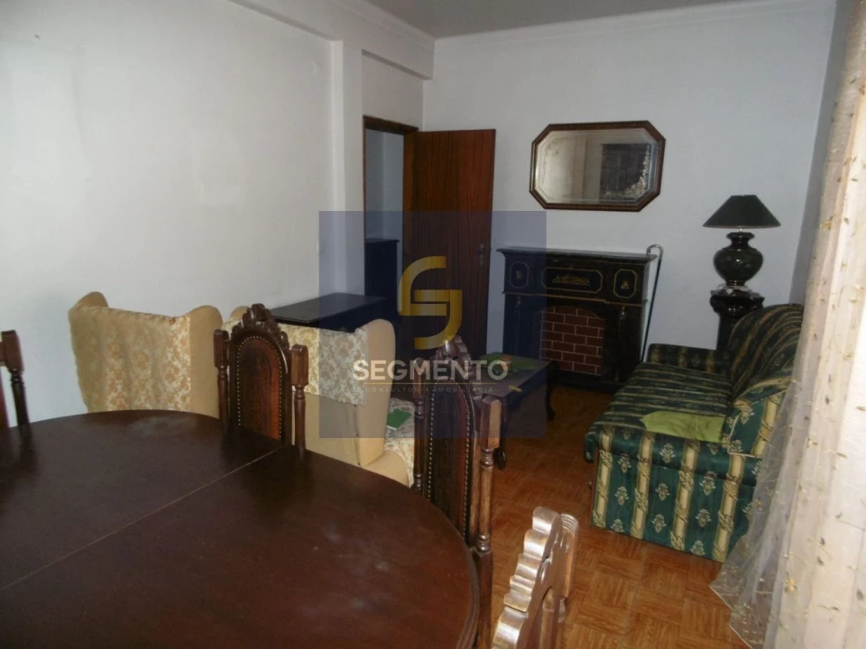 Apartamento T3 para Venda em Tortosendo Foto 3