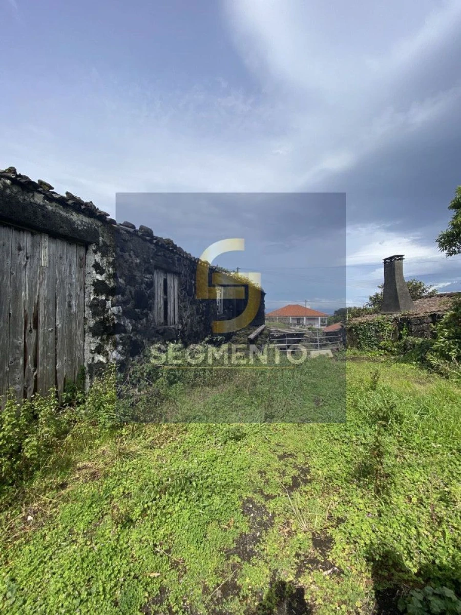 Moradia T2 para Venda em São Roque do Pico Foto 5