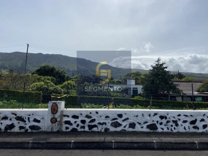 Moradia T2 para Venda em São Roque do Pico Foto 17