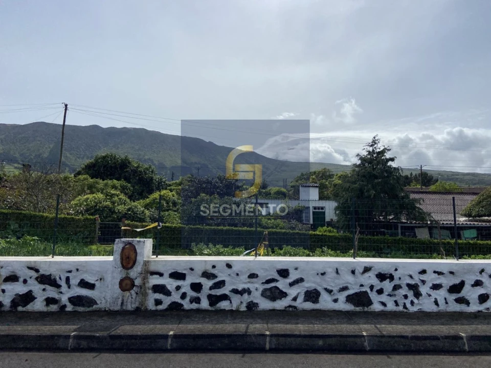 Moradia T2 para Venda em São Roque do Pico Foto 17