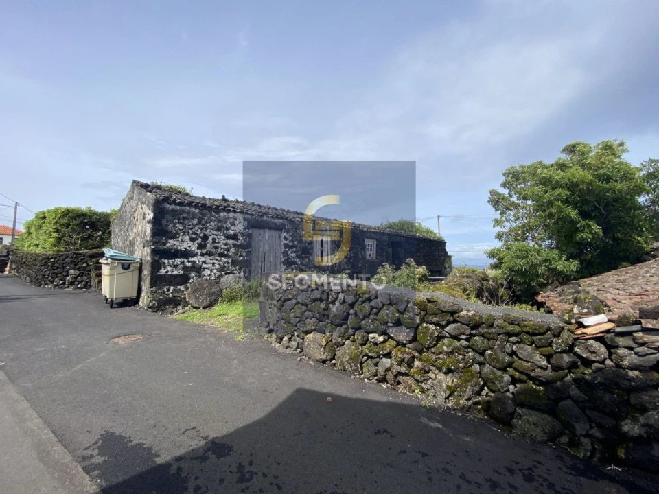 Moradia T2 para Venda em São Roque do Pico Foto 2