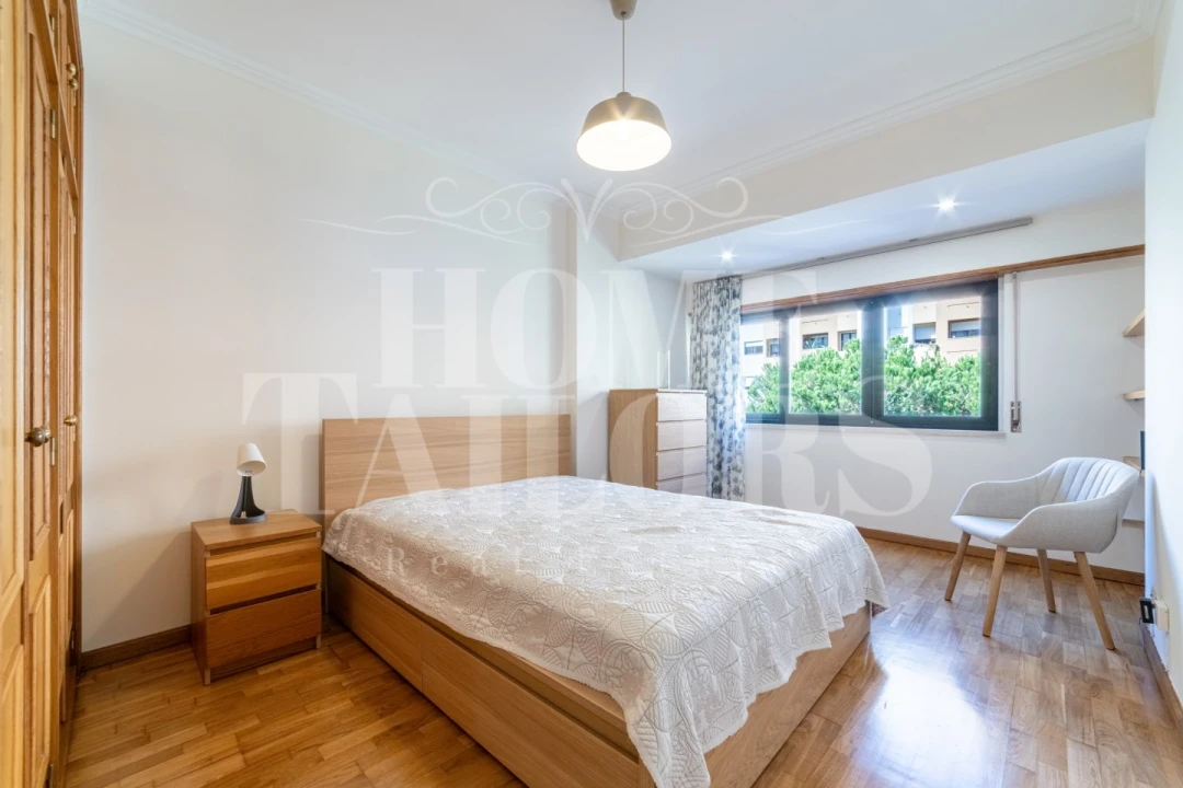 Apartamento T2 para Arrendamento em Carnide Foto 19