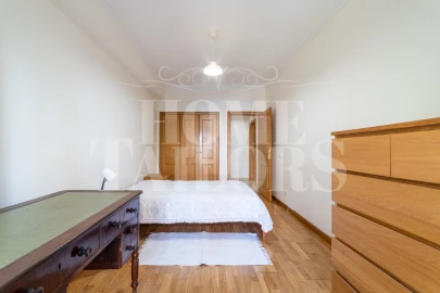Apartamento T2 para Arrendamento em Carnide