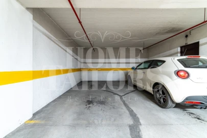 Apartamento T2 para Arrendamento em Carnide