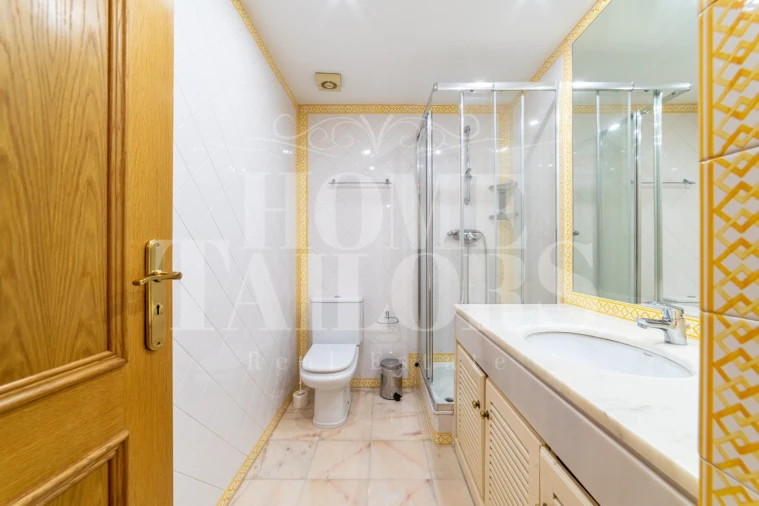Apartamento T2 para Arrendamento em Carnide Foto 6