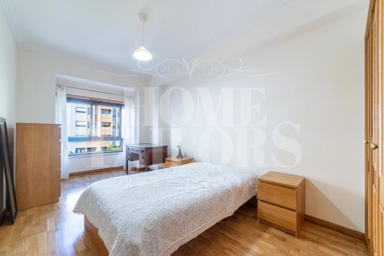 Apartamento T2 para Arrendamento em Carnide Foto 14