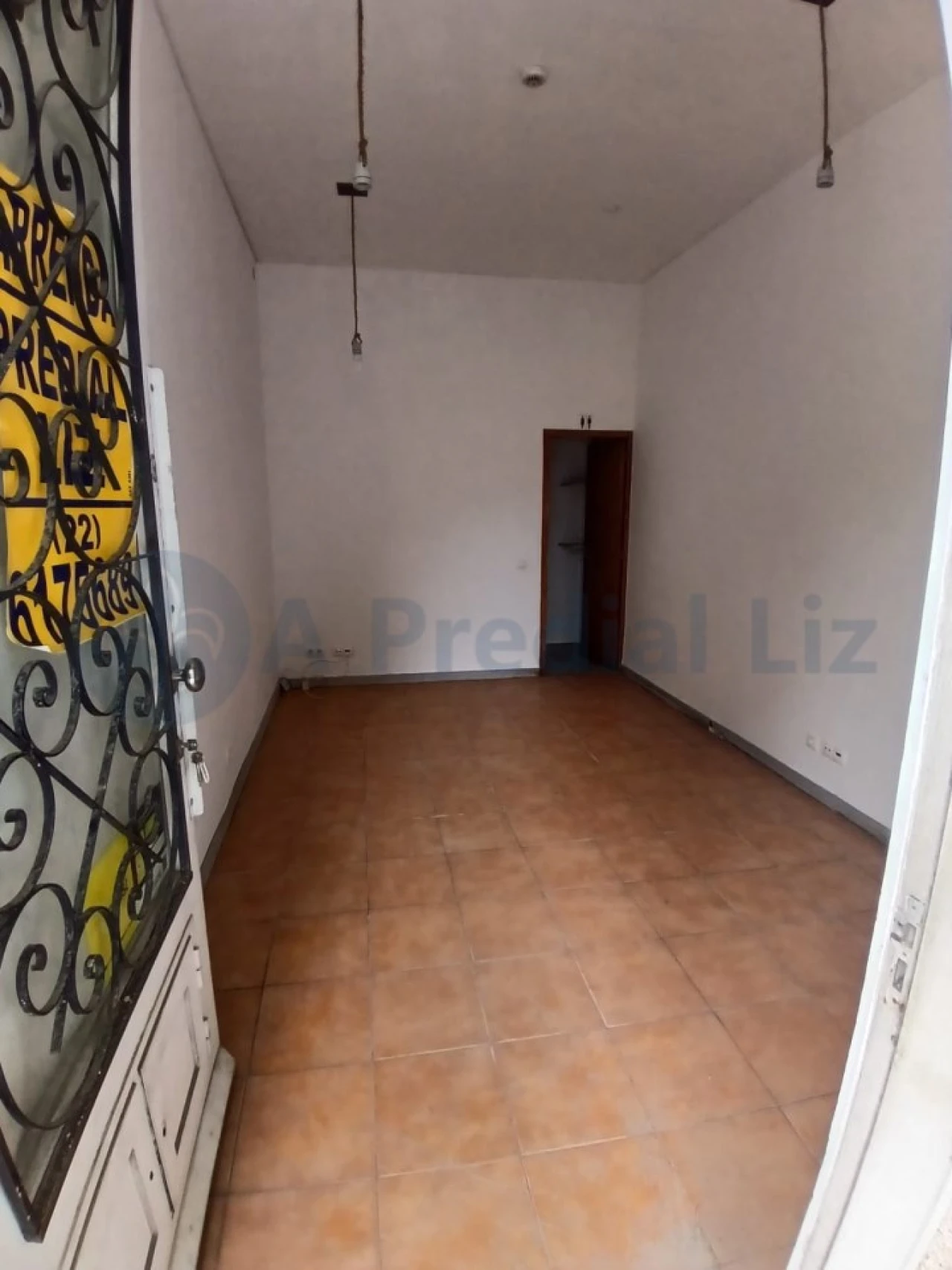 Loja para Arrendamento em Cedofeita, Santo Ildefonso, Sé, Miragaia, São Nicolau e Vitória Foto 5