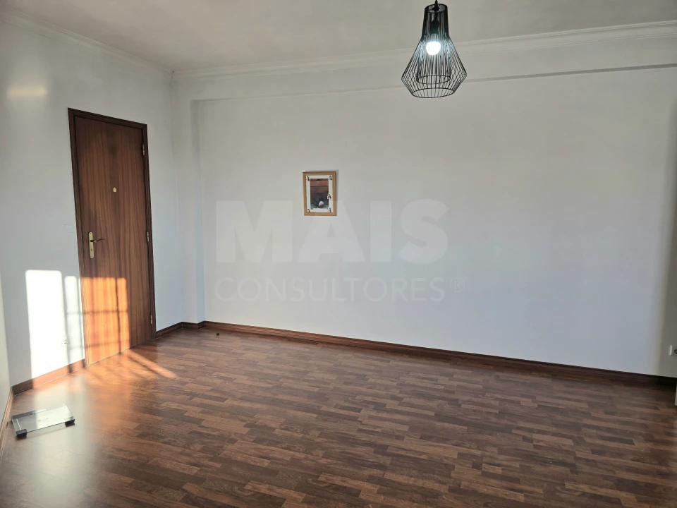 Moradia T3 para Venda em Alfeizerão Foto 8