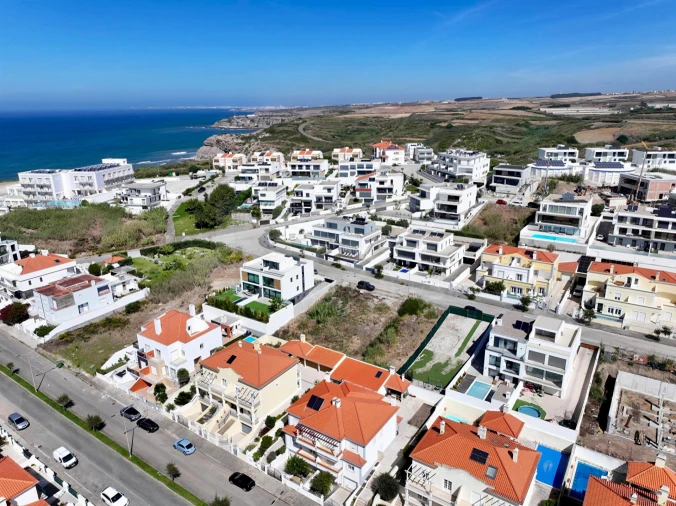 Terreno para Venda em Lourinhã e Atalaia Foto 2