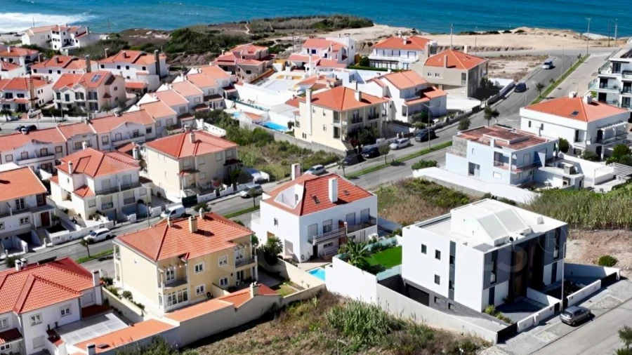 Terreno para Venda em Lourinhã e Atalaia